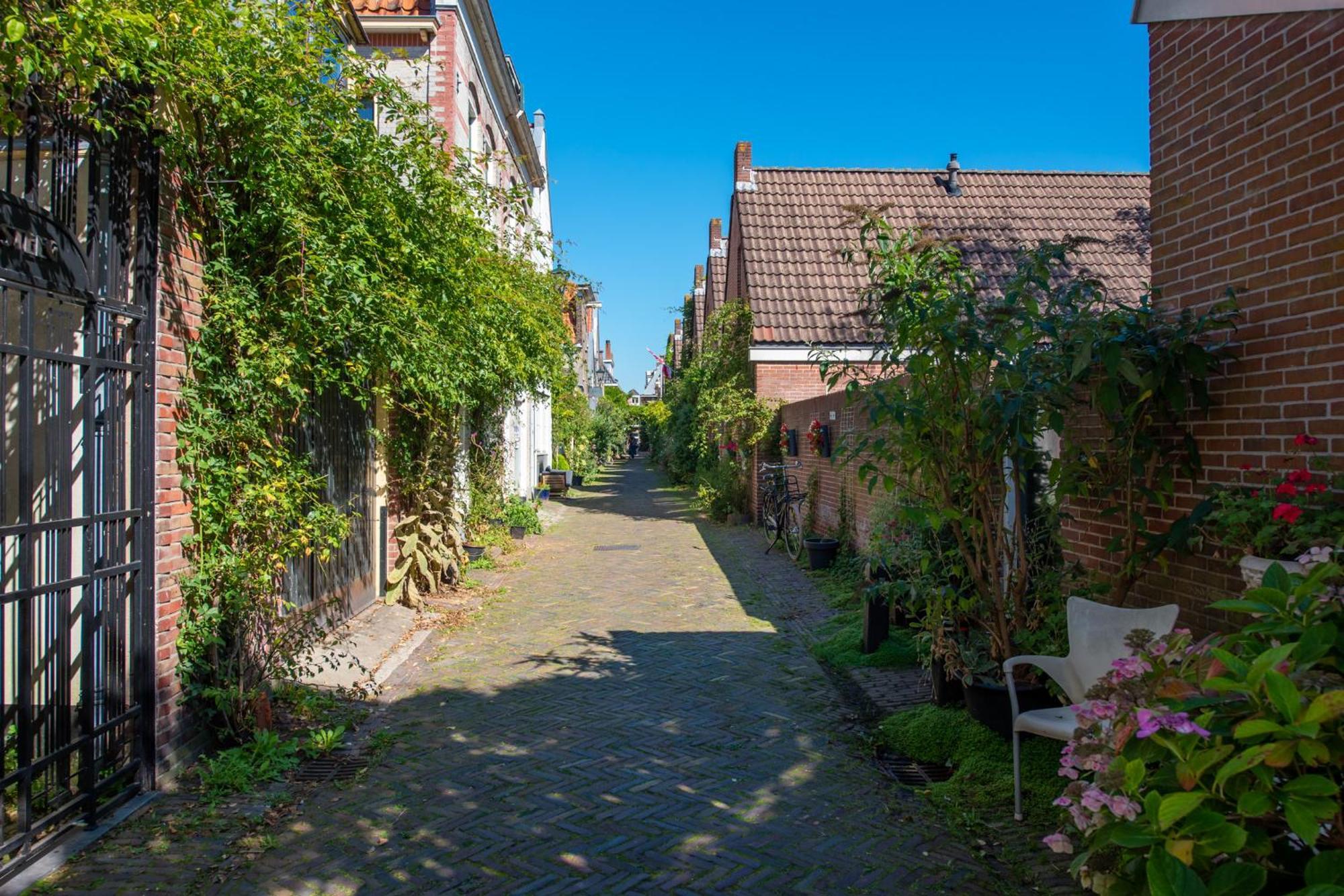 Gezellig Appartement In De Mooie Oude Binnenstad Van Alkmaar Luaran gambar